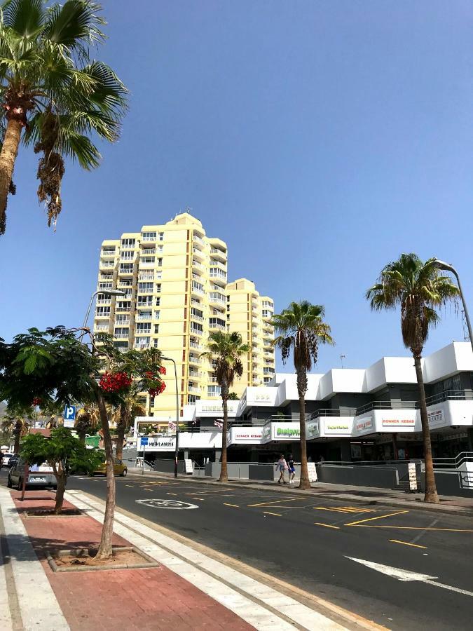 Torres De Yomely Playa Americas * Playa de las Americas (Tenerife)
